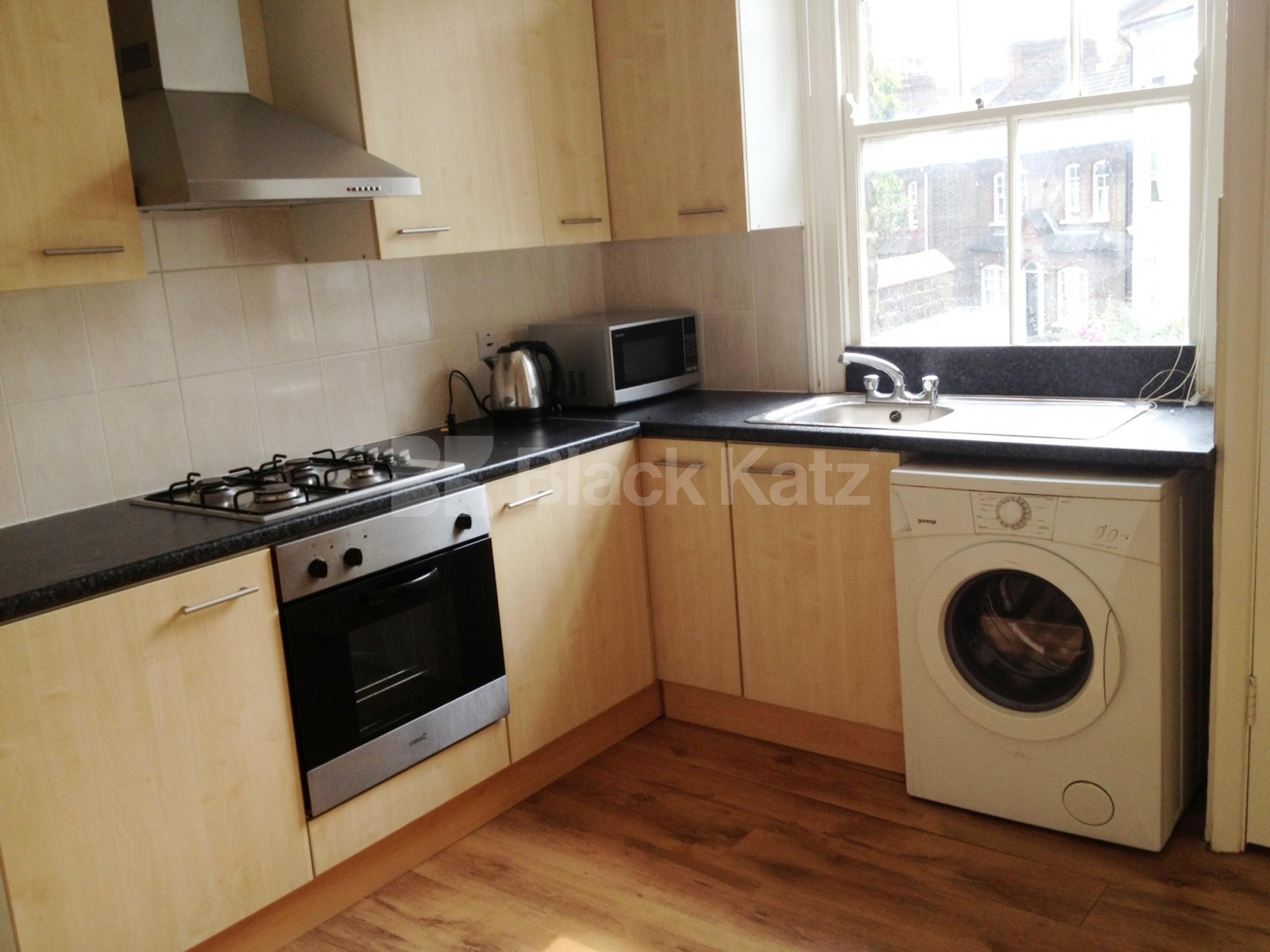 			NEW INSTRUCTION, 3 Bedroom, 1 bath, 1 reception Maisonette			 Silverthorne Road, Battersea Park SW8